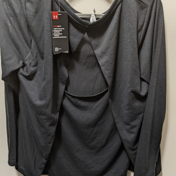 Under Armour athletic top - Picture 2 of 4